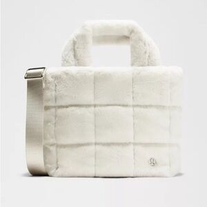 LULULEMON Athletica Quilted Grid Tote Mini Bag 5L White Plush Fleece